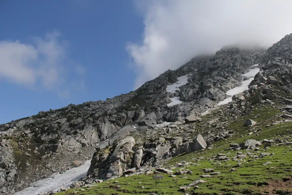 Trek to indrahar pass