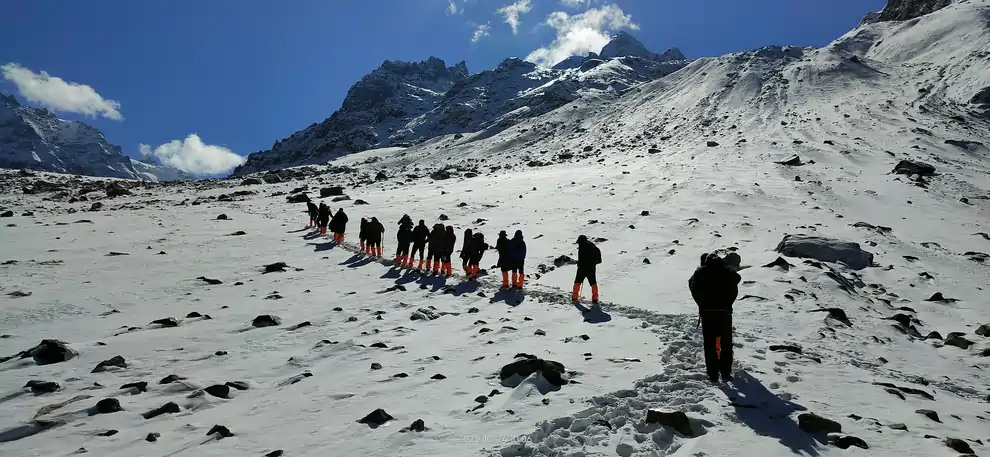 Hampta Valley Snow Trek