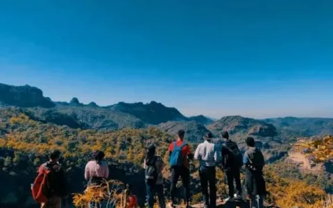 Pachmarhi Trek